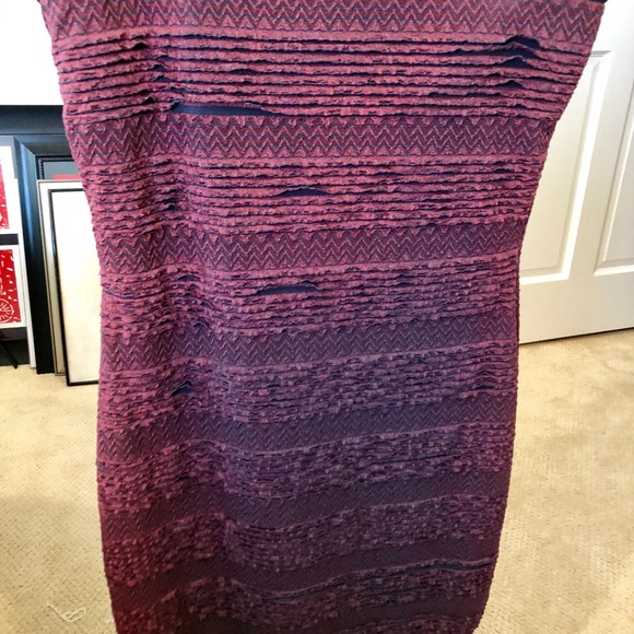 Iridescent strapless dress - Picture 2 of 4